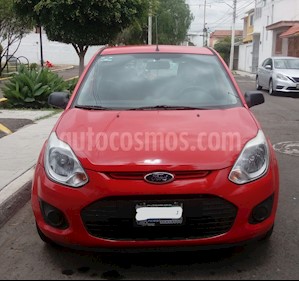Ford Ikon Ambiente Ac usado (2013) color Rojo precio $89,000