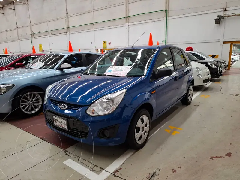 Foto Ford Ikon Ambiente usado (2015) color Azul financiado en mensualidades(enganche $39,500 mensualidades desde $3,500)