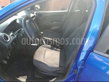 Ford Ikon 1.6 First usado (2013) color Azul precio $85,000