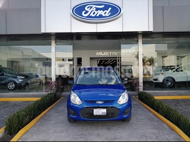 Ford Ikon 5P AMBIENTE L4 1.6 MAN A/A usado (2015) color Azul Electrico precio $94,000