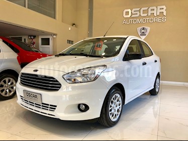 Foto venta Auto usado Ford Ka + S (2017) color Blanco Oxford precio $389.000