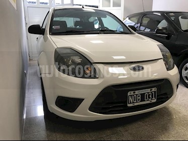 Ford Ka 1.0 Fly Viral usado (2014) color Blanco precio $250.000