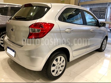 foto Ford Ka 1.5L S usado (2016) color Plata Estelar precio $395.000