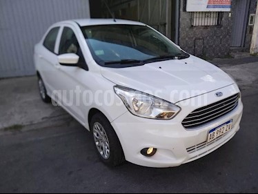 foto Ford Ka 1.5L S usado (2017) color Blanco Oxford precio $415.000