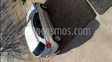 foto Ford Ka 1.5L SE usado (2018) color Gris precio $410.000
