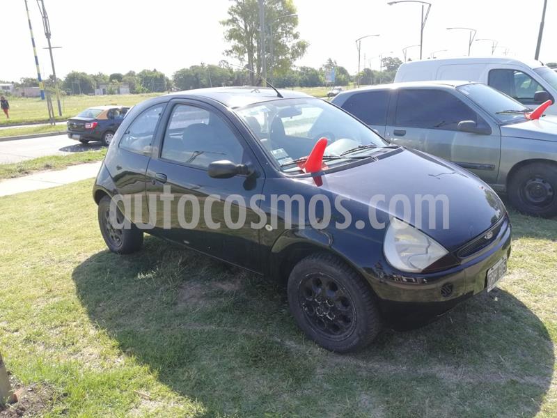 Ford Ka 1.0L Base usado (2001) color Negro precio $300.000