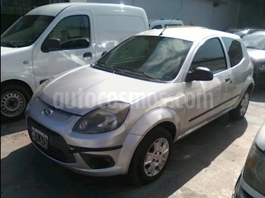 foto Ford Ka 1.6 Fly Viral usado (2013) color Gris Claro precio $350.000