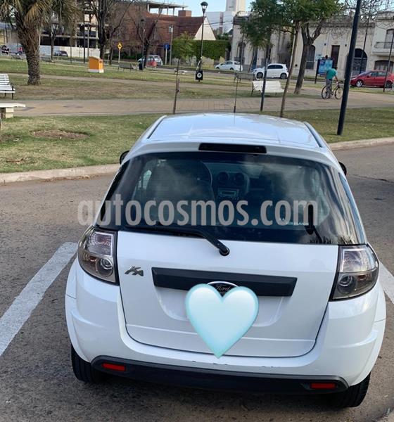 foto Ford Ka 1.0L Fly Plus usado (2011) color Blanco precio $475.000