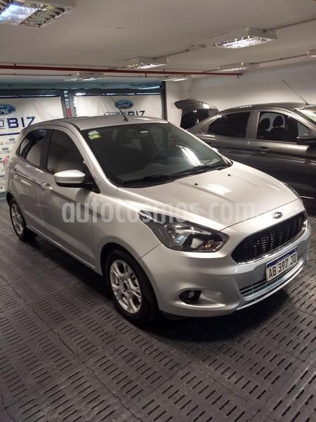 Foto Ford Ka 1.5L SEL usado (2017) color Gris precio $995.000