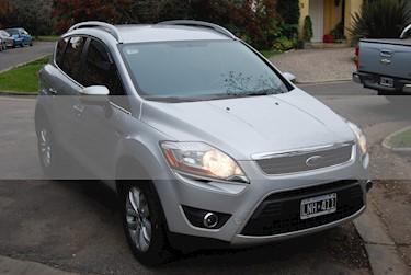 foto Ford Kuga Trend usado (2012) color Gris precio $500.000