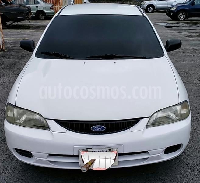 Ford Laser EFI usado (1999) color Blanco precio u$s2.400