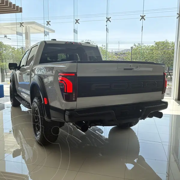 ford lobo-raptor