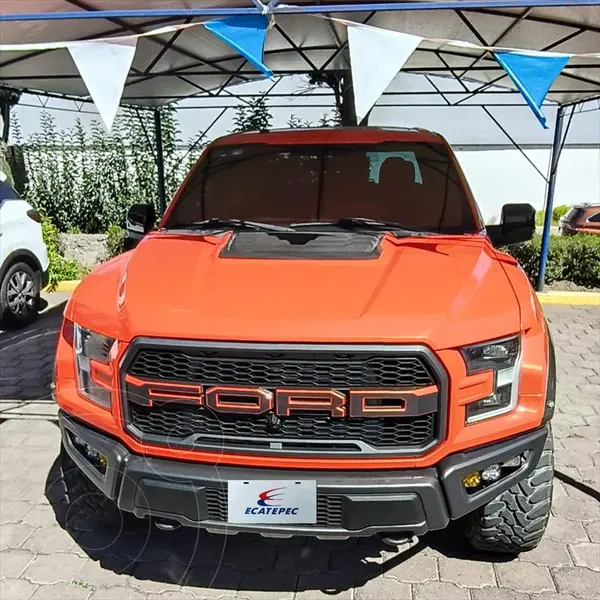 Foto Ford Lobo Raptor DOBLE CABINA usado (2018) color Naranja precio $800,000