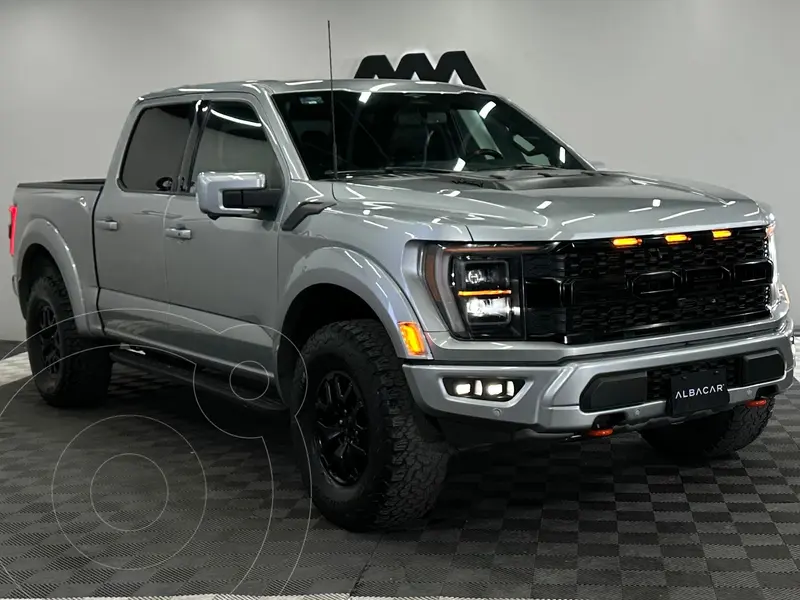 Foto Ford Lobo Raptor High usado (2023) color plateado precio $1,489,999