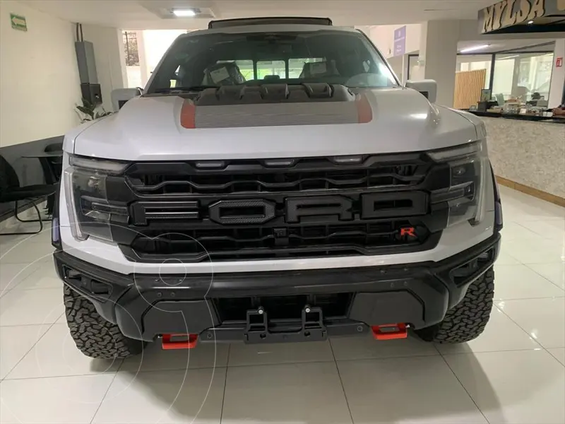 Foto Ford Lobo Raptor R usado (2025) color Blanco precio $2,951,100