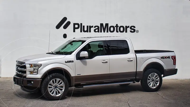 Foto Ford Lobo Lariat Crew Cab 4x4 usado (2016) color Blanco precio $499,000