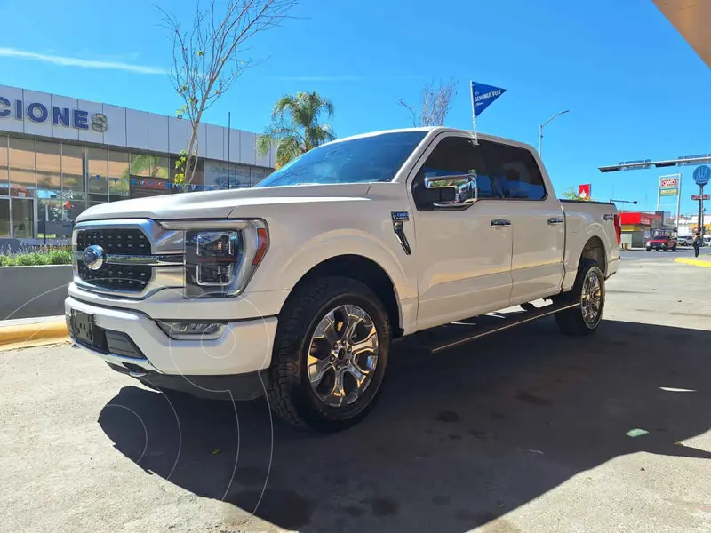 Foto Ford Lobo Platinum 4x4 Cabina Doble usado (2021) color Blanco precio $990,000