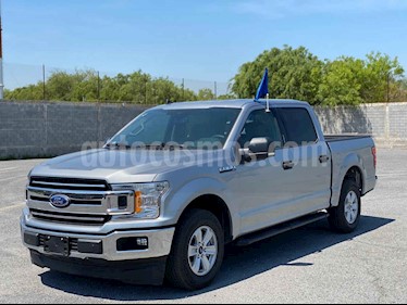 foto Ford Lobo Doble Cabina XLT 4x2 V8 usado (2020) color Plata precio $729,800