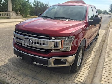 Ford Lobo Doble Cabina XLT 4x2 V8 usado (2019) color Rojo precio $550,000