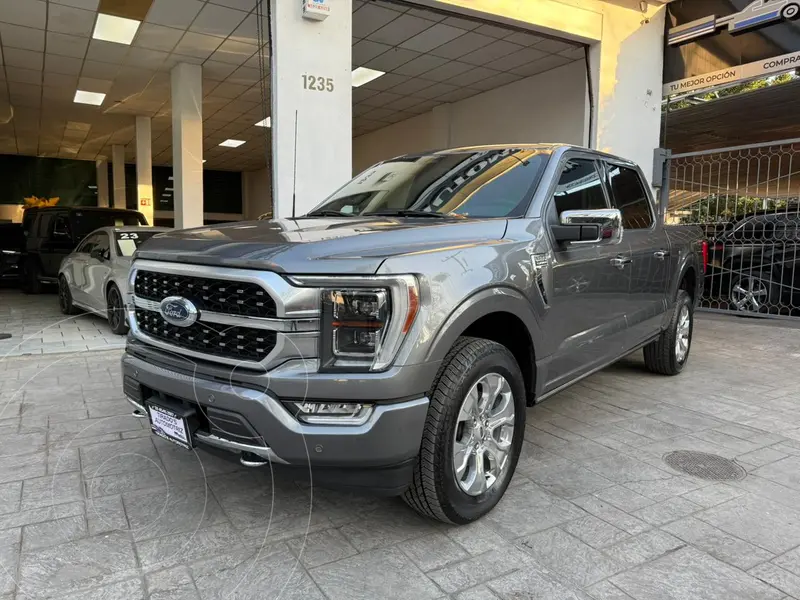 Foto Ford Lobo Platinum usado (2023) color Gris precio $1,089,000