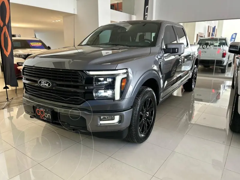 Foto Ford Lobo Platinum usado (2024) color Gris financiado en mensualidades(enganche $336,538 mensualidades desde $25,735)
