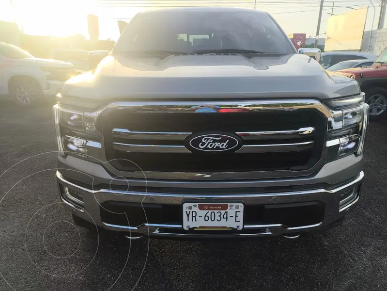 Foto Ford Lobo Lariat usado (2024) color plateado precio $1,150,000
