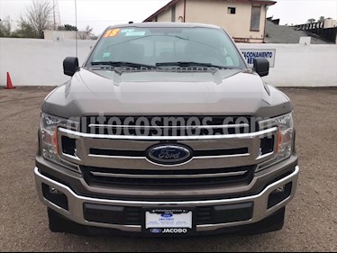 Ford Lobo Doble Cabina XLT 4x2 V8 usado (2018) color Azul Electrico precio $560,000