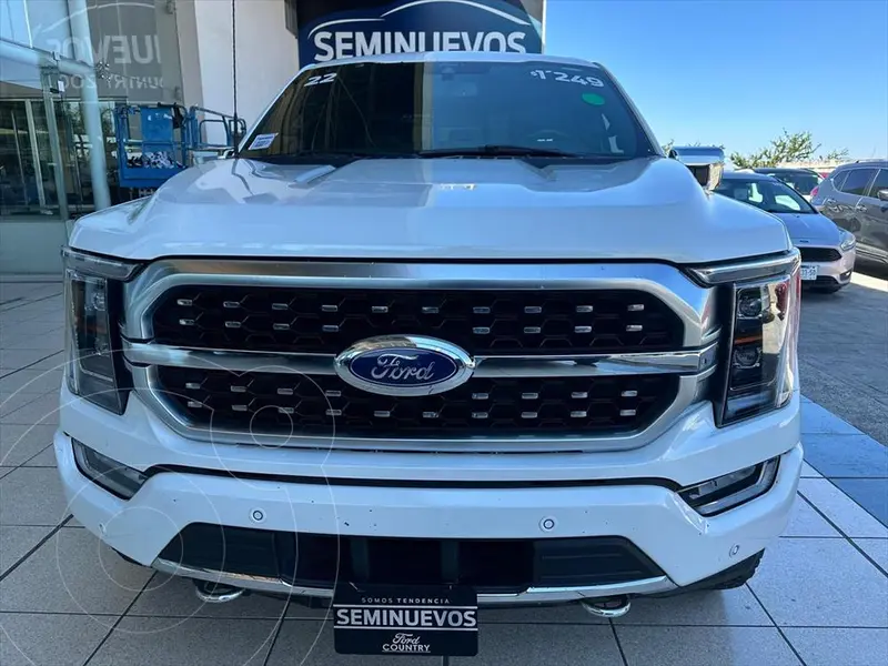 Foto Ford Lobo Platinum Crew Cab 4x4 usado (2022) color Blanco precio $1,249,000