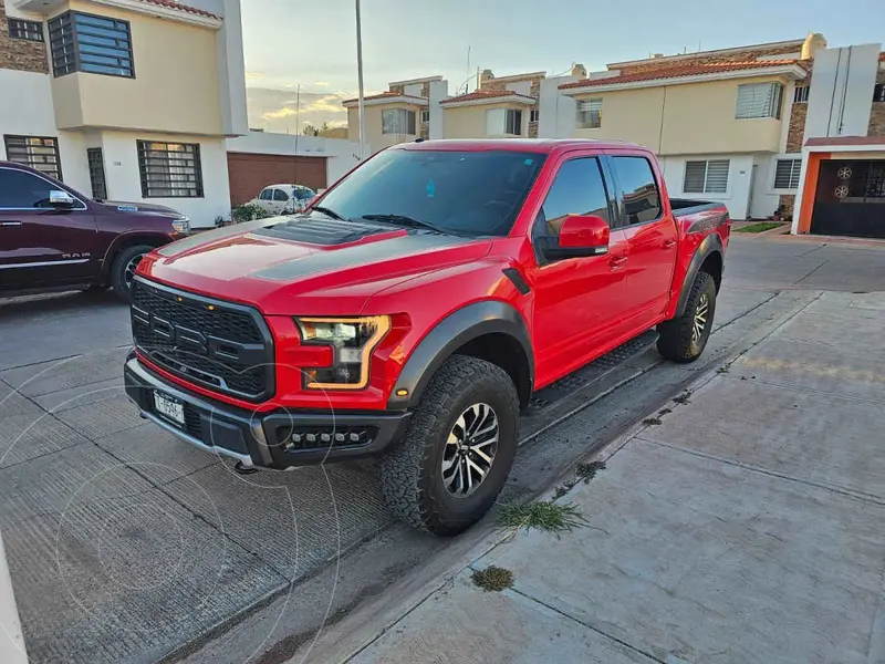 Foto Ford Lobo Raptor SVT usado (2019) color Rojo precio $790,000