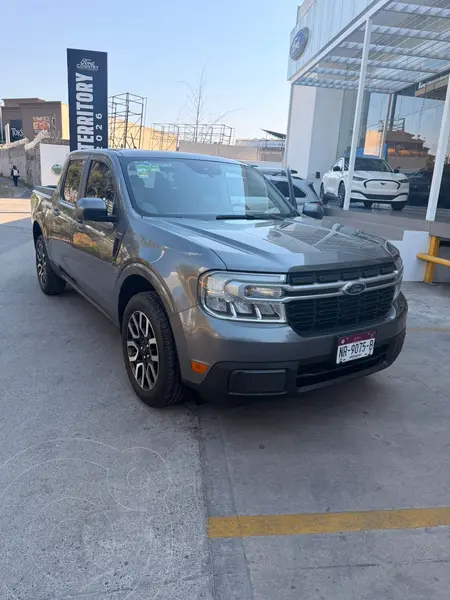 Foto Ford Maverick Lariat usado (2022) color Gris Piedra precio $529,000