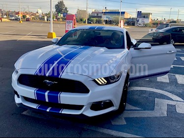 Foto Ford Mustang Coupe 2.3L Aut usado (2017) color Blanco Oxford precio $410,000