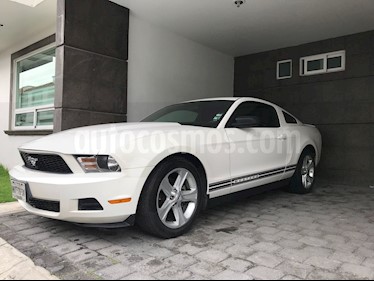 Ford Mustang Coupe V6 Aut usado (2010) color Blanco precio $215,000