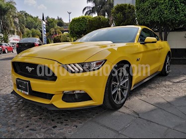 foto Ford Mustang GT 5.0L V8 Aut usado (2016) color Amarillo precio $450,000
