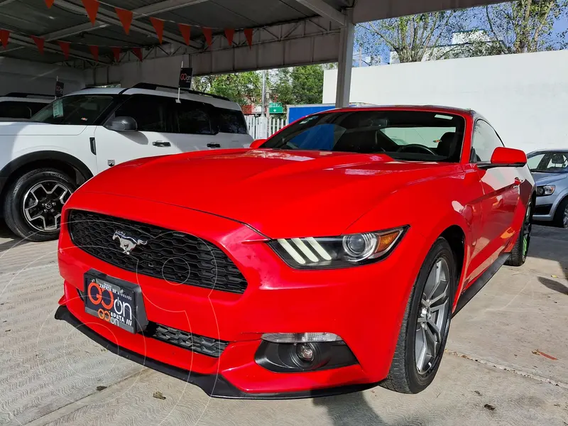 Foto Ford Mustang Coupe 2.3L usado (2016) color Rojo precio $405,000