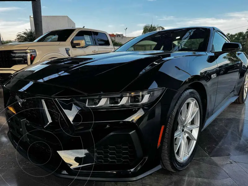 Foto Ford Mustang GT Aut usado (2024) color Negro precio $1,080,000