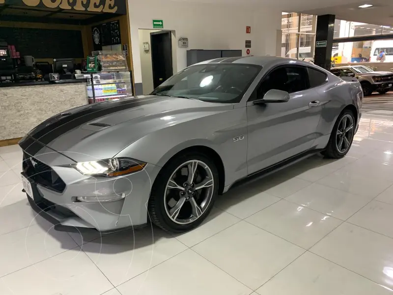Foto Ford Mustang GT Aut usado (2022) color Plata precio $820,000