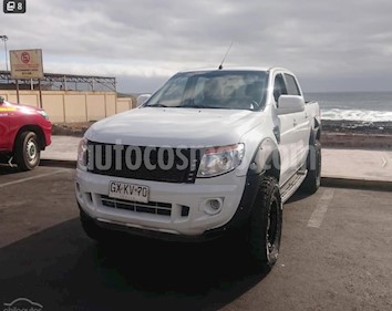 foto Ford Ranger 3.2L XLT 4x2 usado (2015) color Blanco Oxford precio $13.500.000