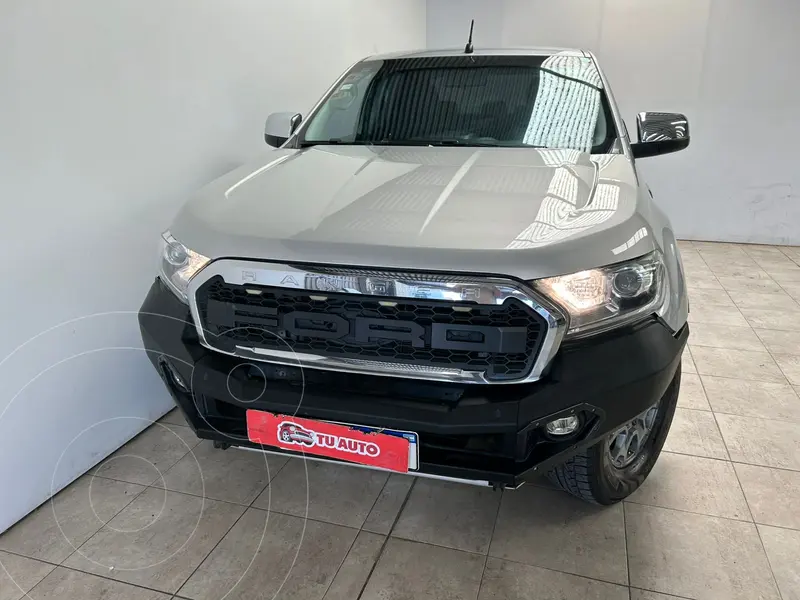 Foto Ford Ranger XLT 2.5L 4x2 CD usado (2018) color Plata Metalizado precio $28.900.000