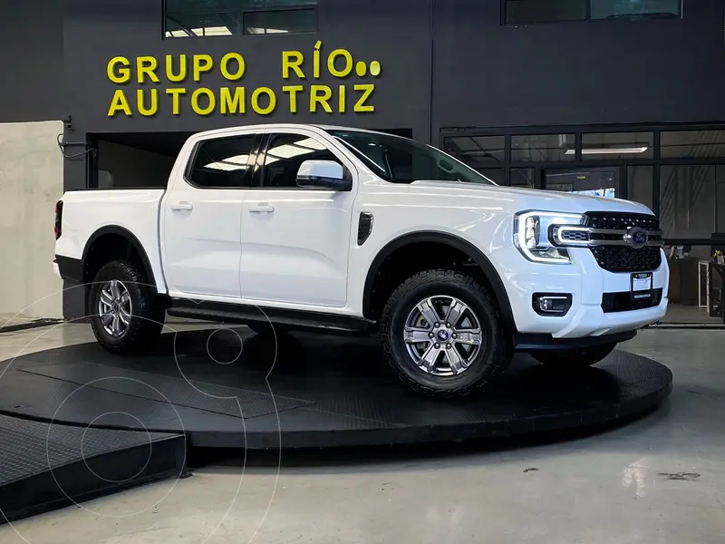 Foto Ford Ranger XLT Gasolina 4x2 usado (2024) color Blanco precio $798,000