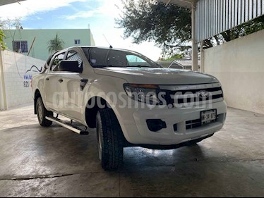 Ford Ranger Limited 4x2 Cabina Doble usado (2015) color Blanco precio $230,000