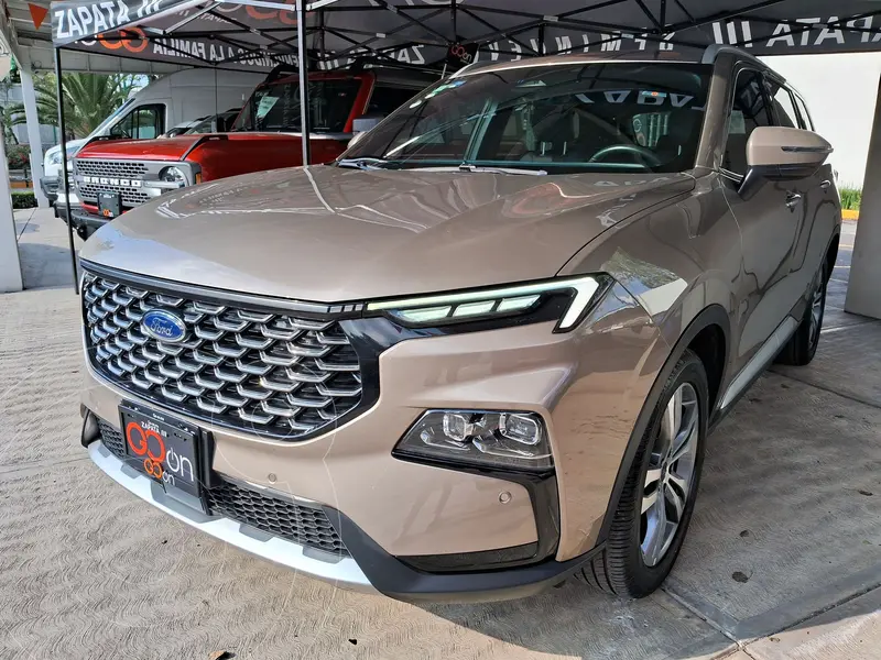 Foto Ford Territory Titanium usado (2023) color Dorado precio $535,000