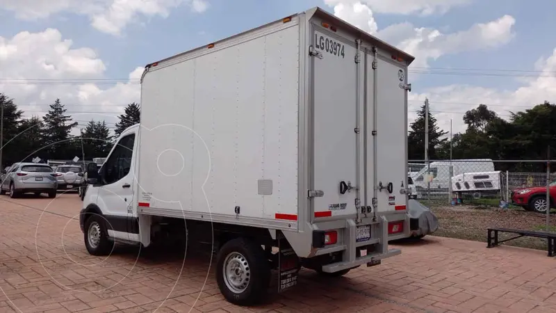 ford transit-chasis