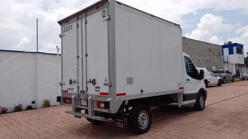 ford transit-chasis