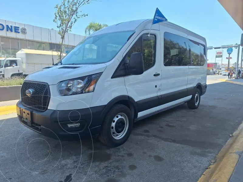 Foto Ford Transit Custom Van Larga usado (2023) color Blanco precio $630,000