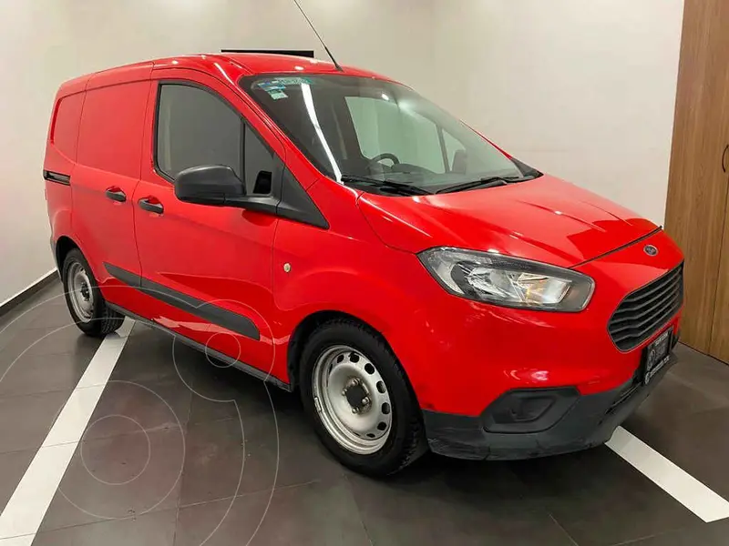 Foto Ford Transit Gasolina Van usado (2021) color Rojo precio $345,000