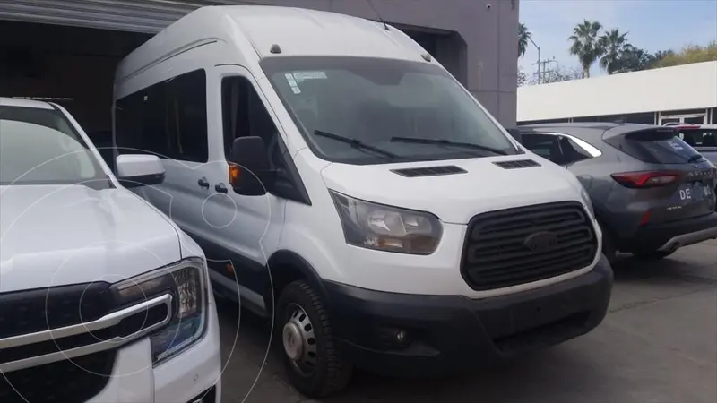 Foto Ford Transit Gasolina Bus 15 Pasajeros usado (2018) color Blanco financiado en mensualidades(enganche $110,000 mensualidades desde $12,225)