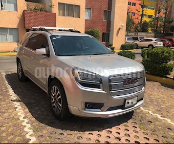 foto GMC Acadia Denali usado (2014) color Plata precio $305,000