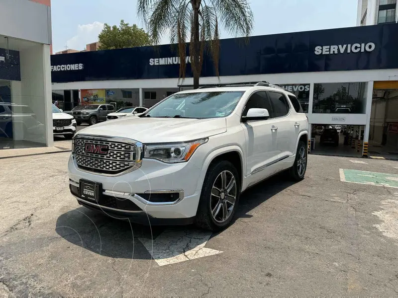 Foto GMC Acadia Denali usado (2019) color Blanco financiado en mensualidades(enganche $125,506 mensualidades desde $13,356)