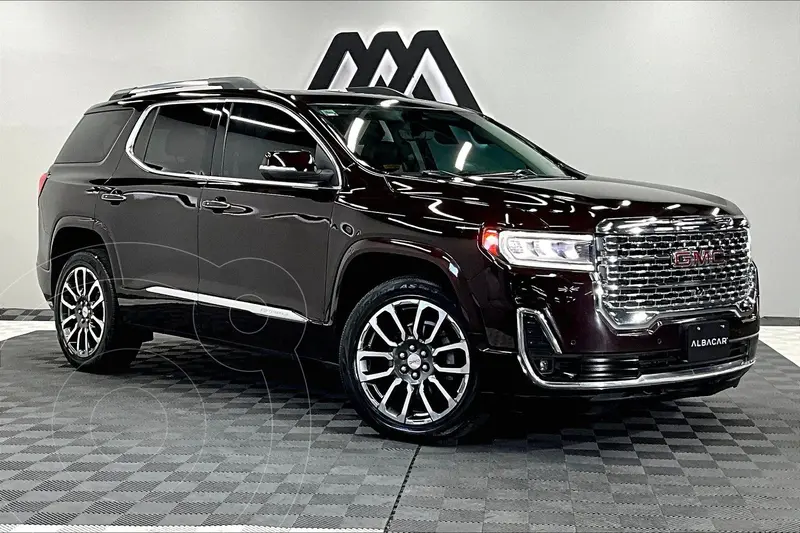 Foto GMC Acadia Denali usado (2020) color terracota precio $582,999