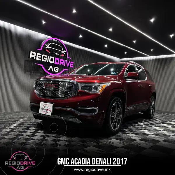 Foto GMC Acadia Denali usado (2017) color Rojo Obscuro financiado en mensualidades(enganche $145,541 mensualidades desde $8,143)